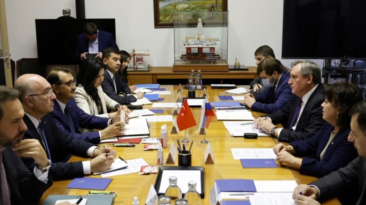 Bakan Dönmez, Rusya Enerji Bakanı Şulginov ve Gazprom Başkanı Miller ile görüştü