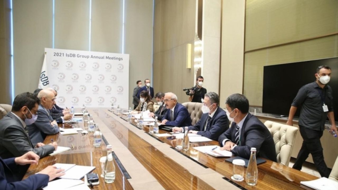 Bakan Elvan, İslam Kalkınma Bankası yönetimiyle görüştü