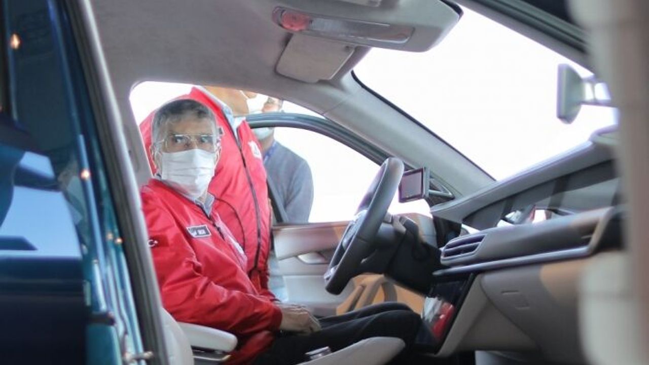 Nobel ödüllü Türk bilim insanı Sancar, TOGG'un direksiyonuna geçti