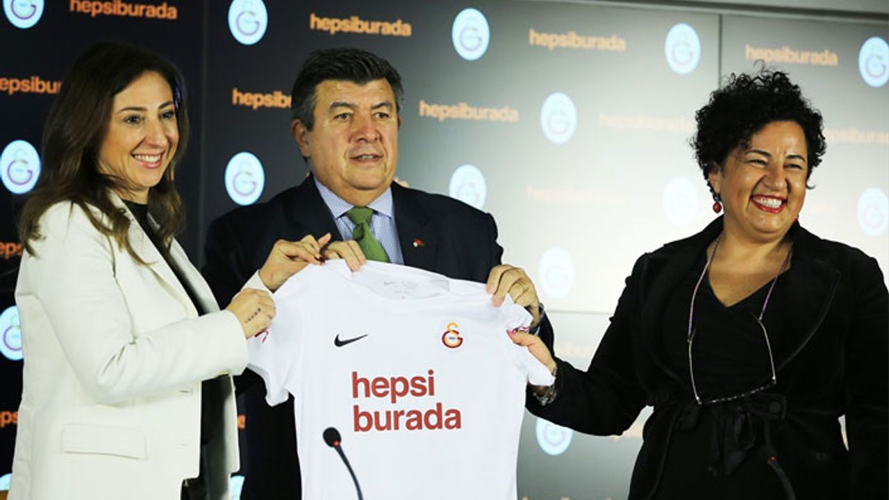 Galatasaray Kadın Futbol Takımı'nın sposoru Hepsiburada oldu