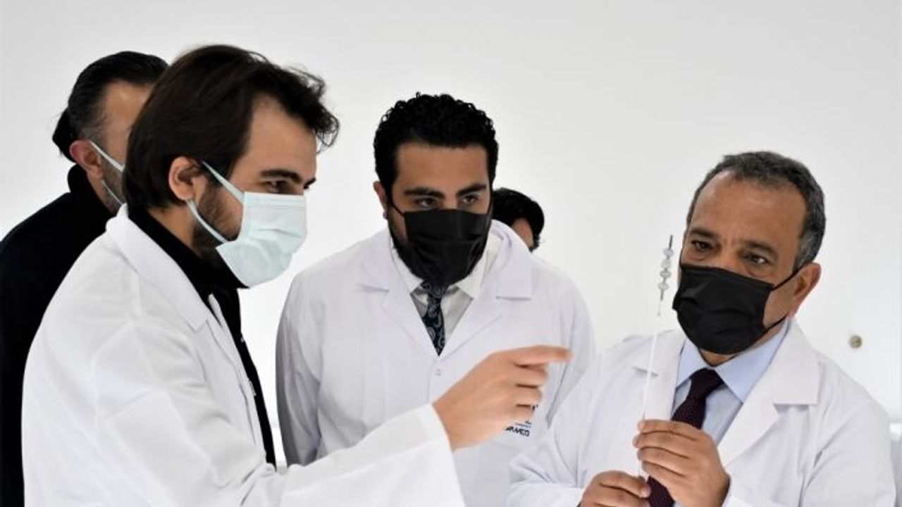 Prof. Dr. Bozkurt, INVAMED-RD Global üretim kampüsünde