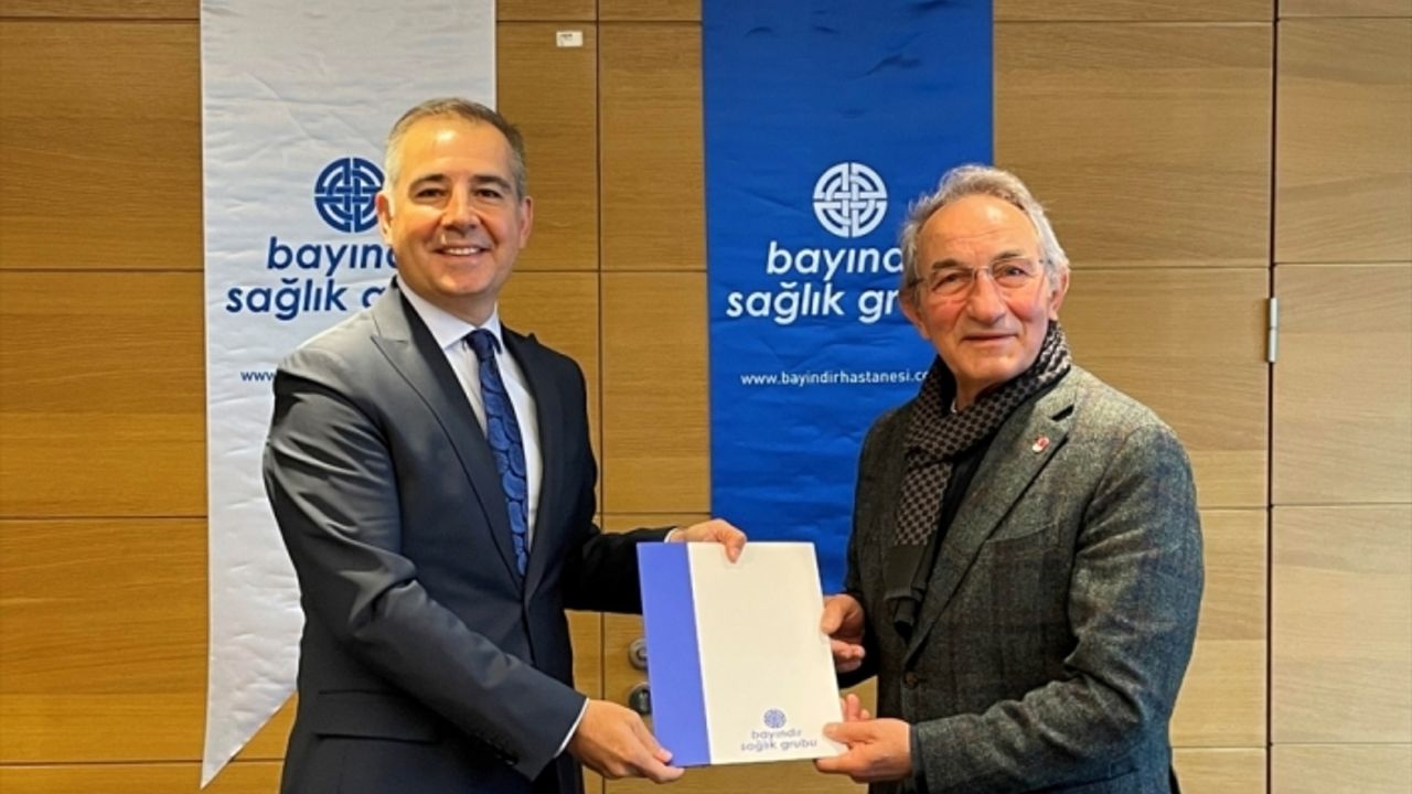 Bayındır Sağlık Grubu’ndan kıtalar arası yüzecek sporculara tam destek