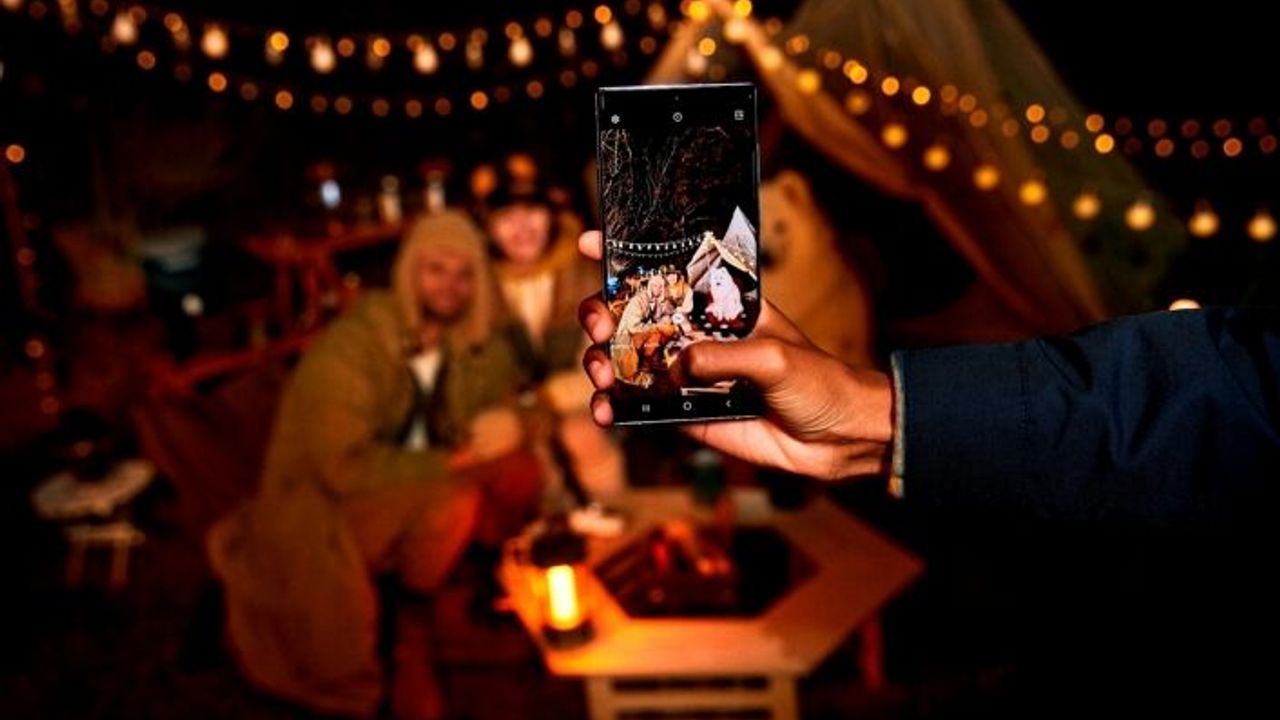 Samsung Galaxy S22'de “mükemmel“ kamera deneyimi