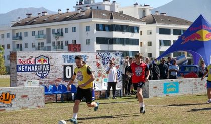 Red Bull Neymar Jr's Five Denizli elemeleri yapıldı