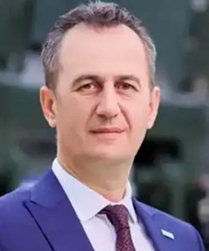 Geleceğin teknolojilerini geliştirecek insan kaynağını yetiştiriliyor