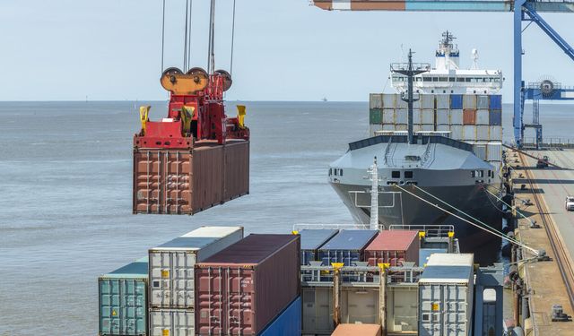 Türkiye, ihracatta hedef ülkelere 6 ayda 94 milyar dolarlık satış yaptı