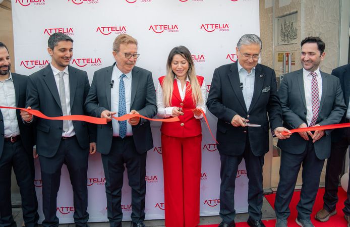 Attelia London, Fulham Bölgesinde Hizmete Girdi