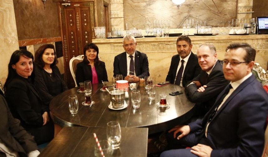 Türk Eximbank Genel Müdürü Adnan Yıldırım, Avrupalı Türk Markalar Birliği Yemeğinde