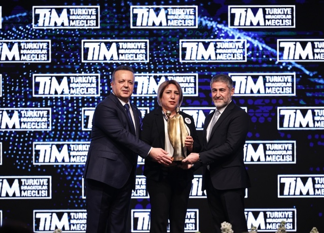 İhracatın Güçlü Kadınları Ödüllendirildi